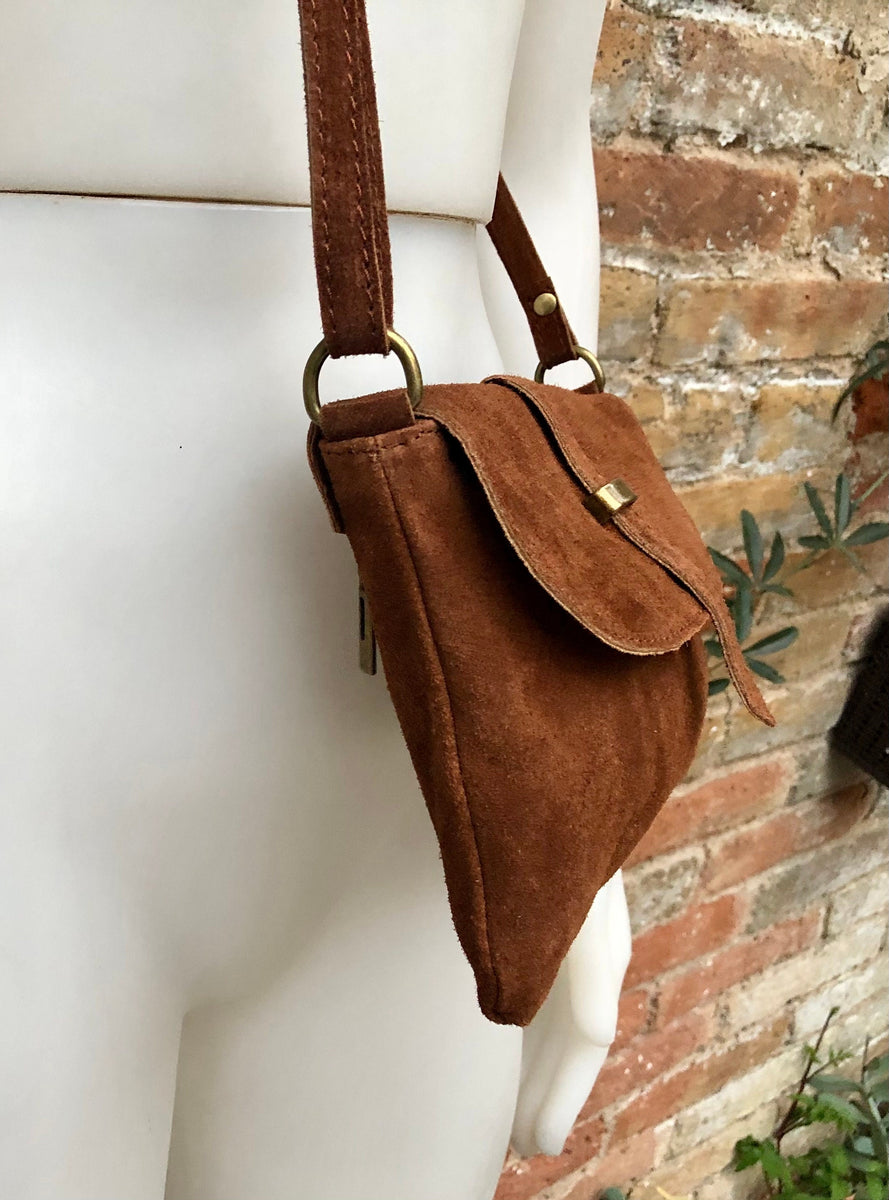 Small brown crossbody bag with adjustable guitar strap + suede strap. –  Handmade suede bags by Good Times Barcelona