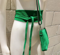 Suede leather bag in GREEN. Cross body bag, shoulder bag in GENUINE leather. Small leather bag with adjustable strap and zipper.