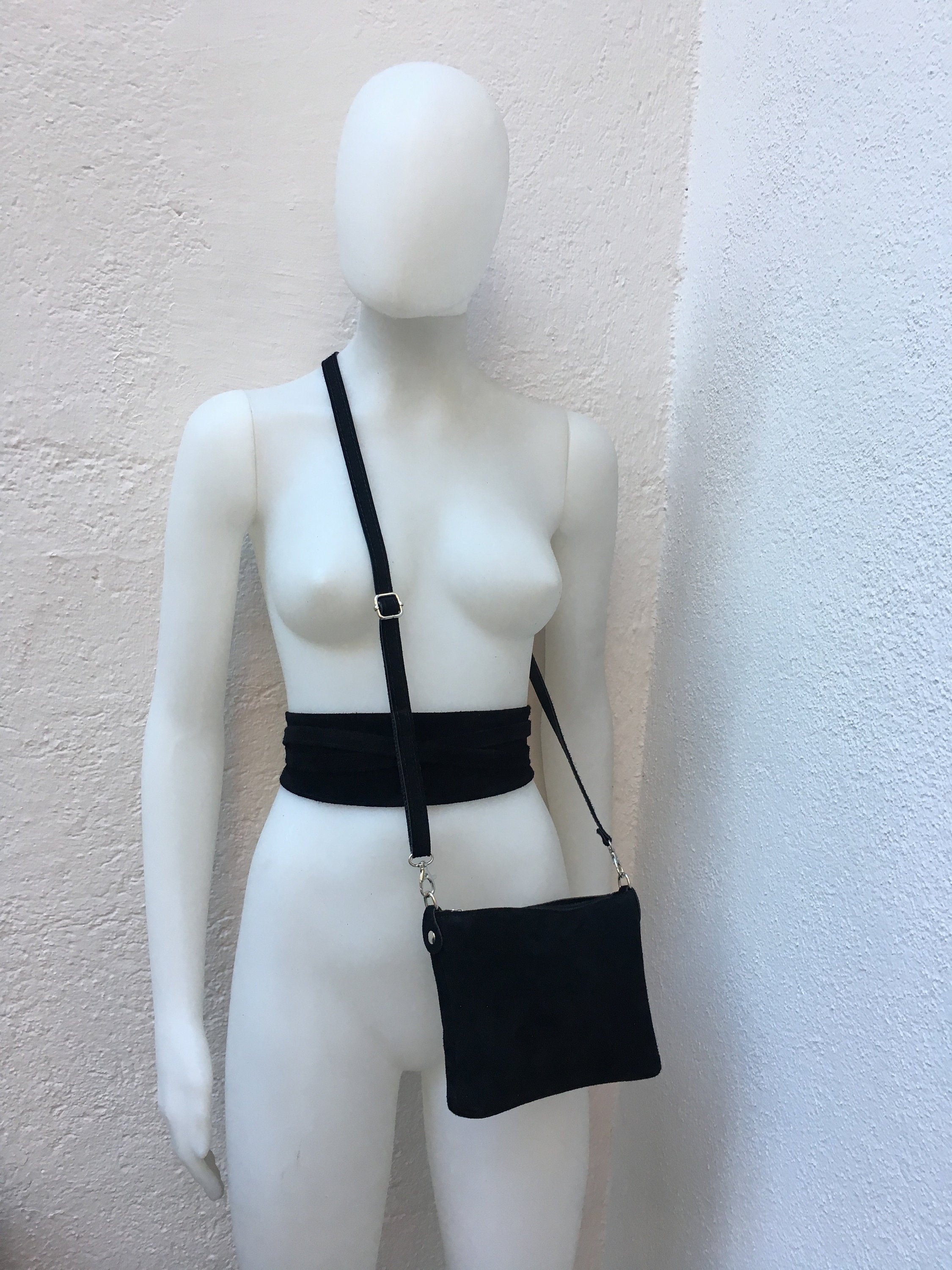 Small suede bag in BLACK with matching belt. Cross body bag and OBI belt set in suede leather. Adjustable strap and zipper