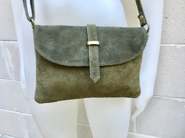 Suede leather bag in DARK GREEN. Crossbody bag in GENUINE leather.Green small leather bag with adjustable strap and zipper.