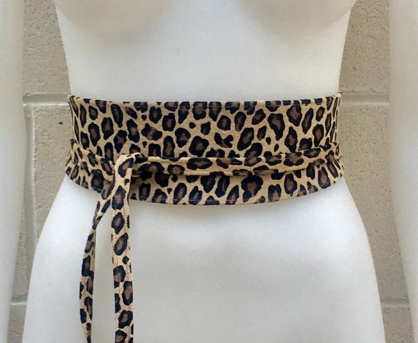 Leopard print suede OBI belt. Wrap belt in natural soft suede. Wraparound belt in genuine leather. Cheetah print obi, boho waist belt