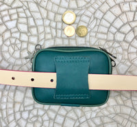 Dark green wallet in genuine leather. Small coin purse , fits credit cards, coins, bills. Keyring inside. Belt purse, waist bag ONLY,NO BELT