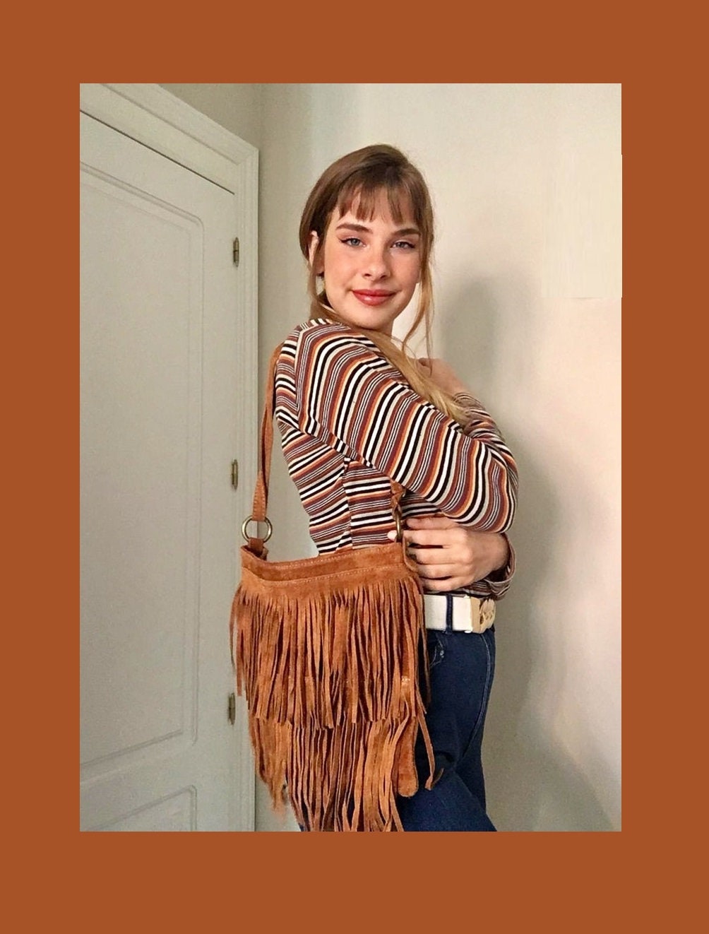 Cross body bag. BOHO suede leather bag in CAMEL brown with FRINGES. Larger model. Messenger bag in genuine suede. Crossbody hippy bag