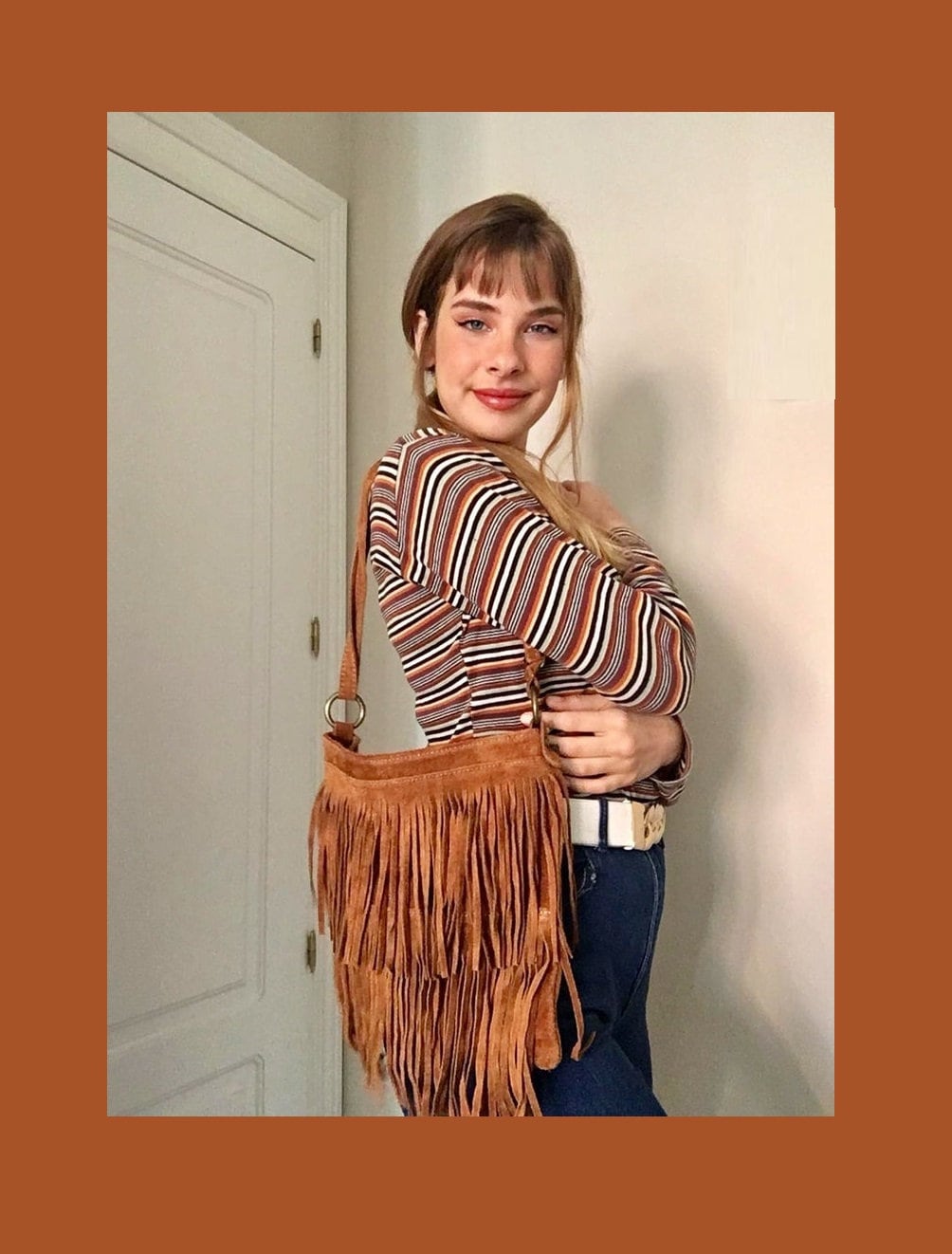 Cross body bag. BOHO suede leather bag in CAMEL brown with FRINGES. Larger model. Messenger bag in genuine suede. Crossbody hippy bag