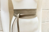 Obi belt in soft leather.Wrap belt in DARK BEIGE. Waist belt in taupe color.Light brown wraparound belt.Genuine leather boho belt.Reversible