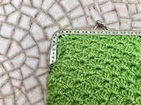 Crochet coin purse. LIGHT GREEN kiss lock purse. Retro clip purse, hand crocheted with metallic frame in silver. Grandma retro purses