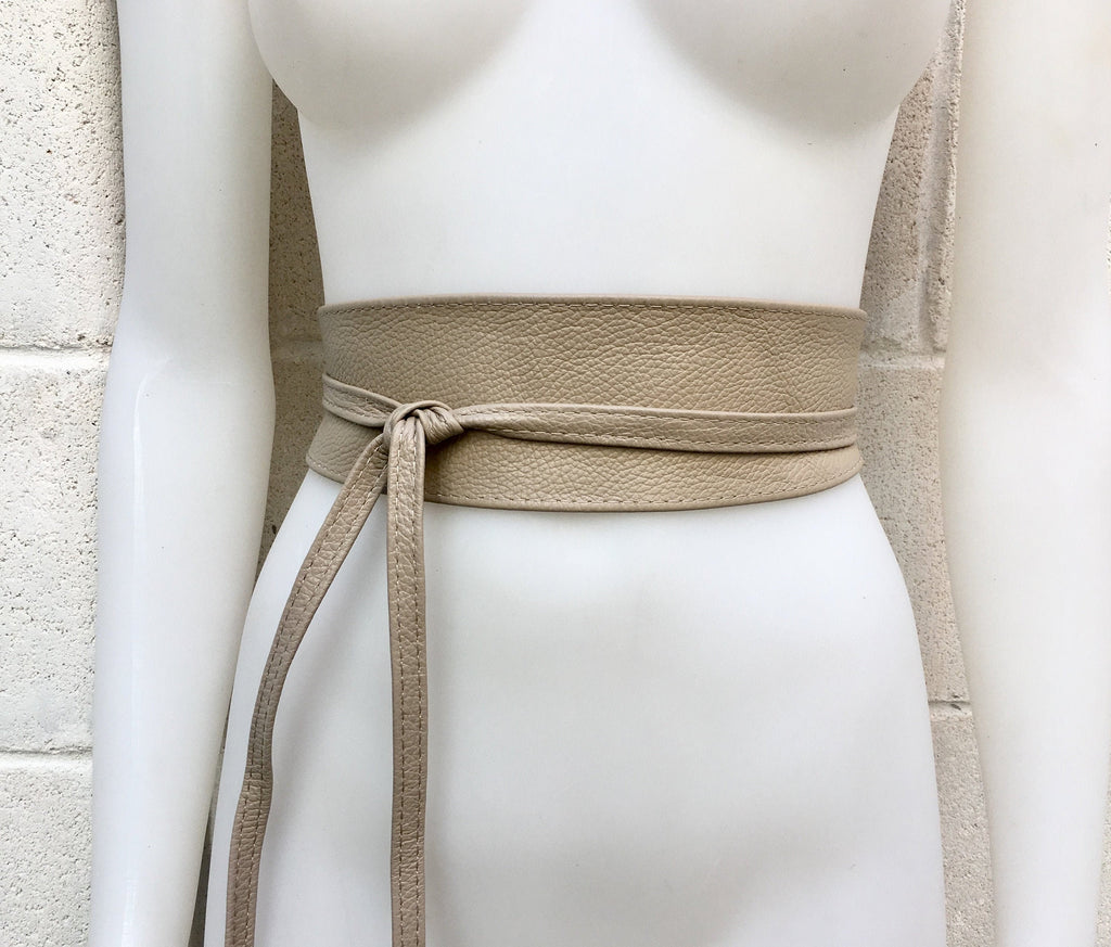 Obi belt in soft leather. Wrap belt in BEIGE. Wide waist belt in genuine leather.Wraparound belt. boho belt in beige. Leather sash