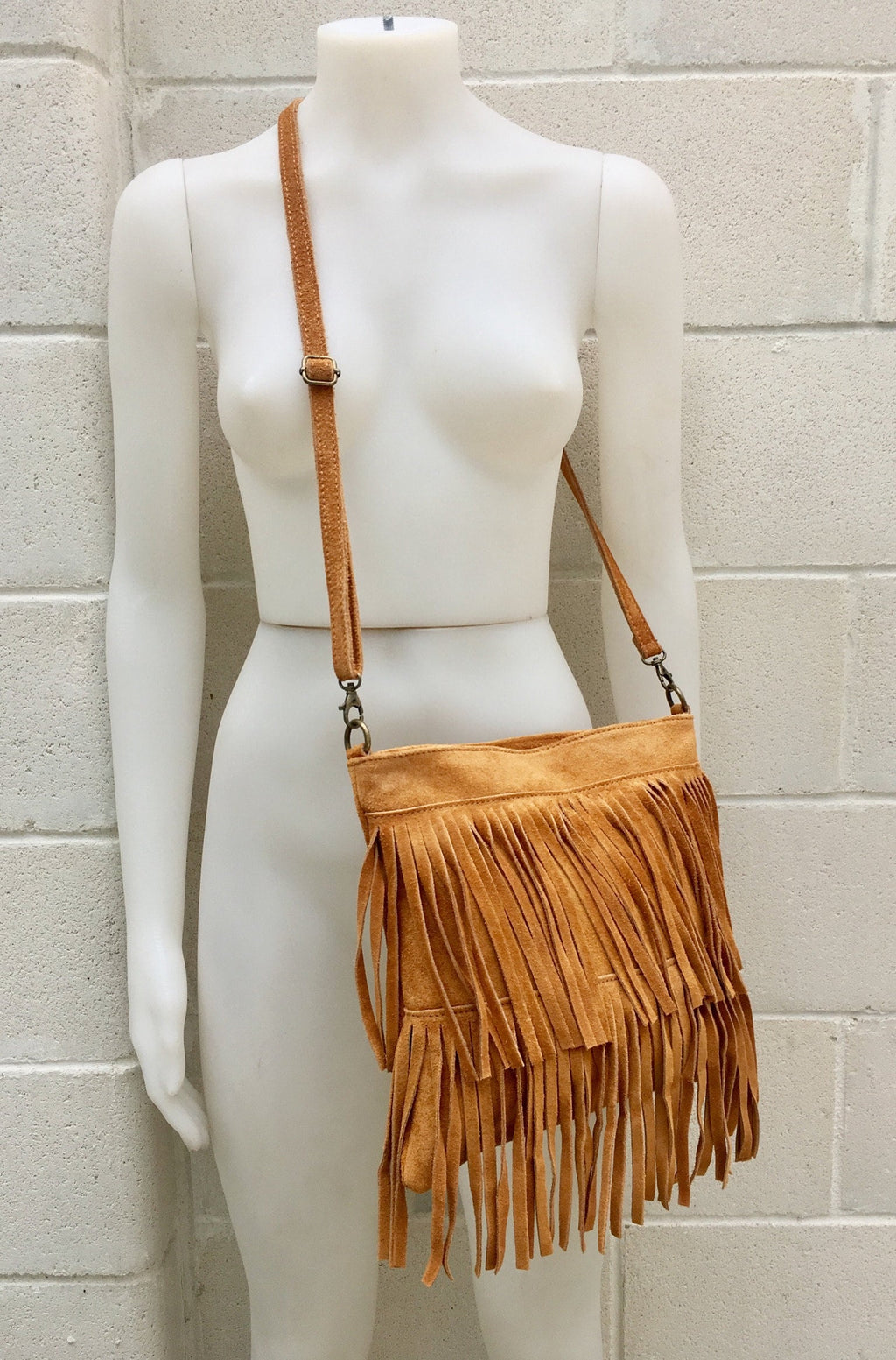 Cross body bag. BOHO suede leather bag in light CAMEL brown with FRINGES. Larger model. Messenger bag in genuine suede. Crossbody hippy bag