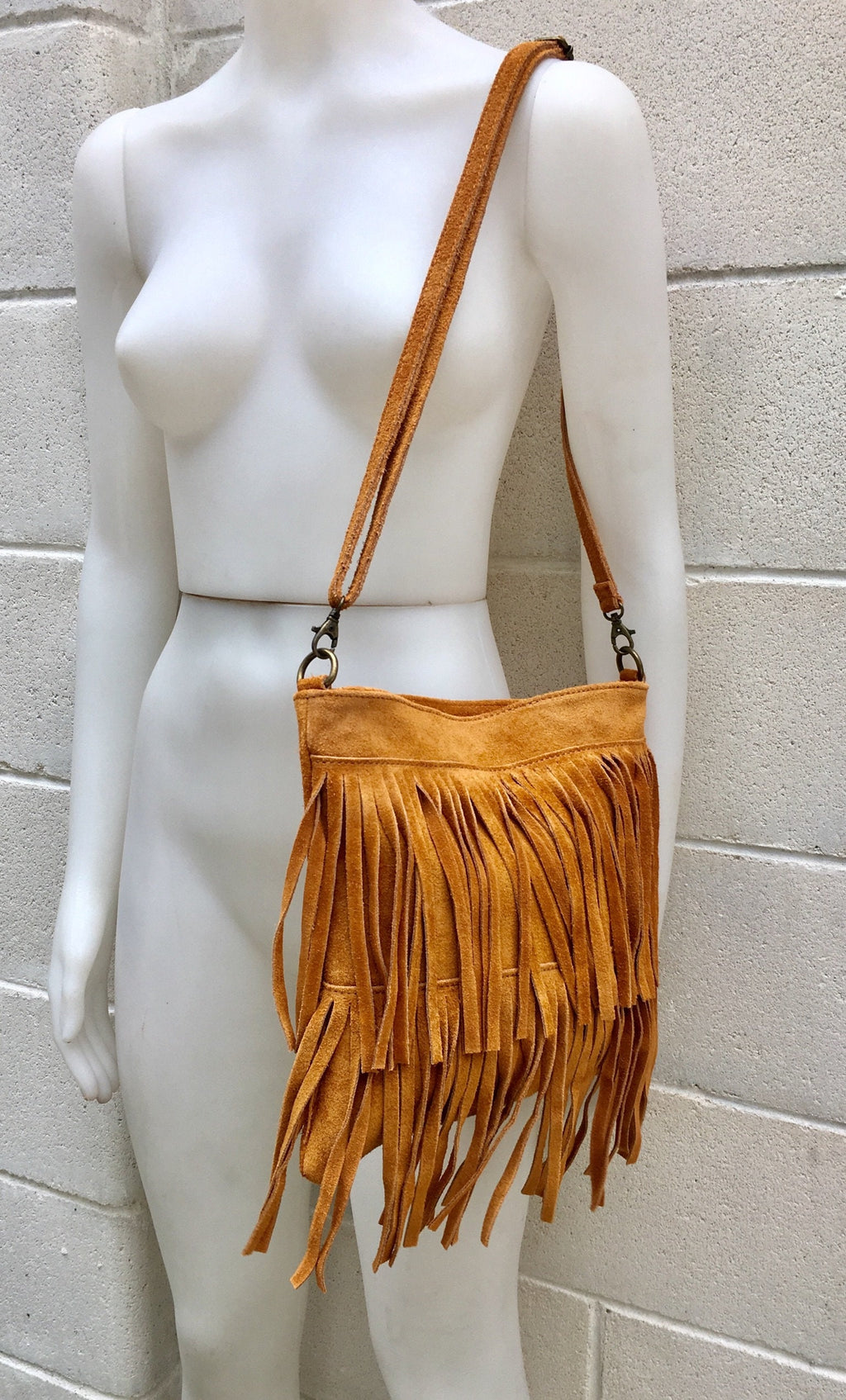 Cross body bag. BOHO suede leather bag in light CAMEL brown with FRINGES. Larger model. Messenger bag in genuine suede. Crossbody hippy bag