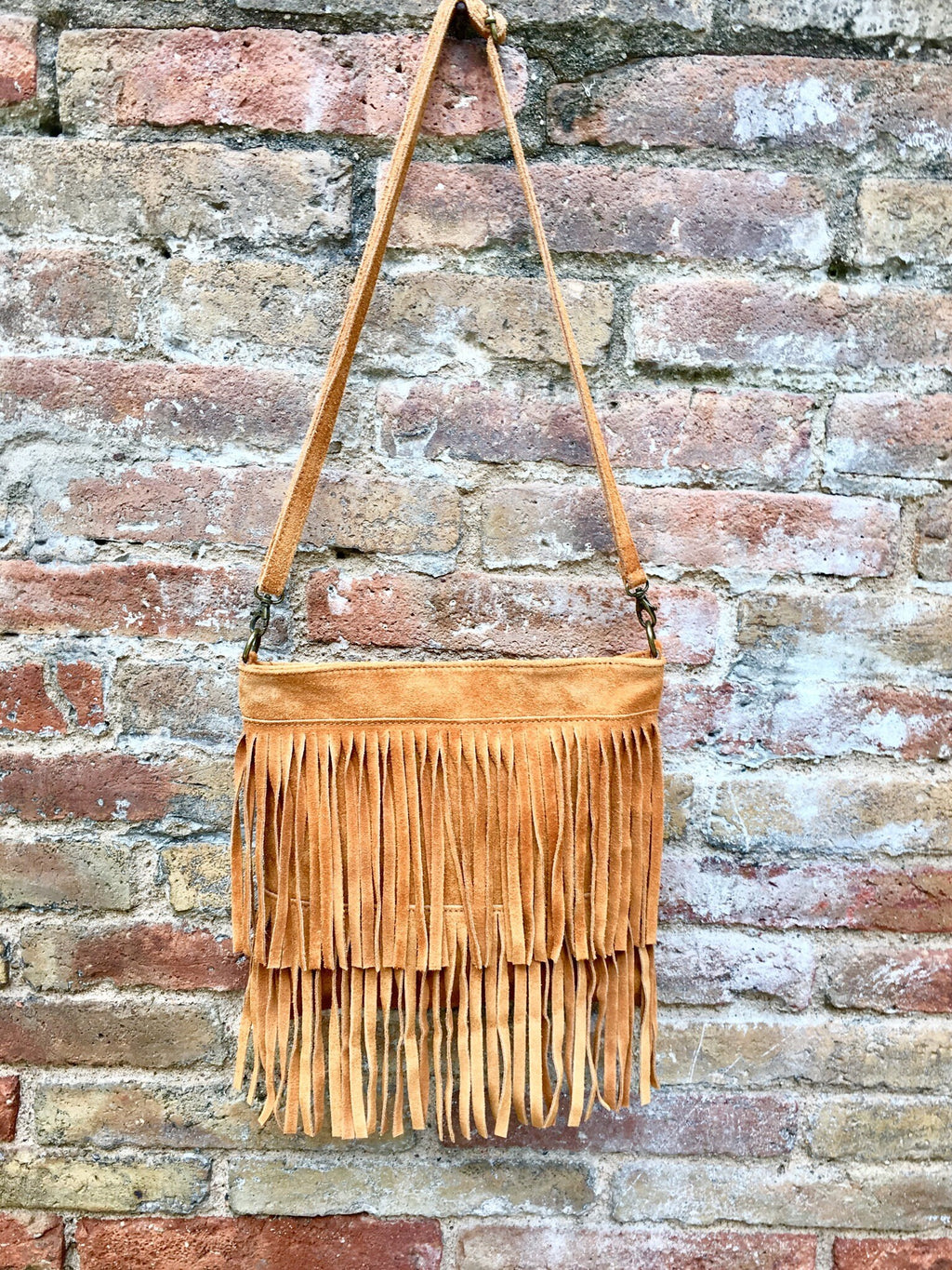 Cross body bag. BOHO suede leather bag in light CAMEL brown with FRINGES. Larger model. Messenger bag in genuine suede. Crossbody hippy bag