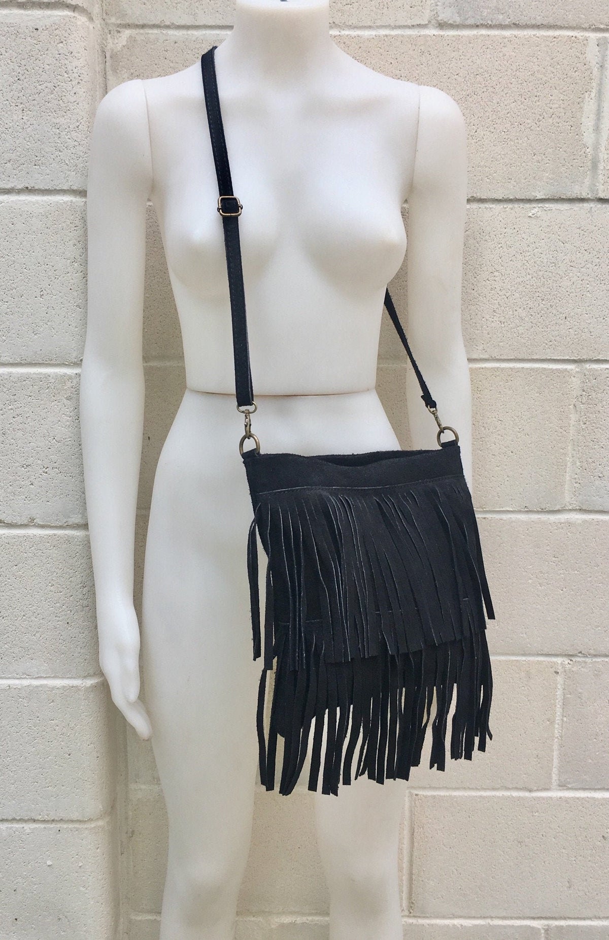Cross body bag. BOHO suede leather bag in BLACK with FRINGES. Larger model. Messenger bag in genuine suede. Black hippy bag in soft leather