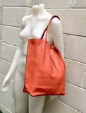 Tote bag in burnt ORANGE. Shopper bag in genuine leather to carry your laptop, tablet or books. Orange leather purse closed with a ZIPPER.