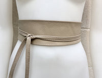 Obi belt in soft leather. Wrap belt in BEIGE. Wide waist belt in genuine leather.Wraparound belt. boho belt in beige. Leather sash