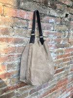 Slouch leather bag in BEIGE. Hobo shoulder bag. Boho bag. Book or tablet bag in suede. BEIGE suede bag with black leather strap. Beige purse