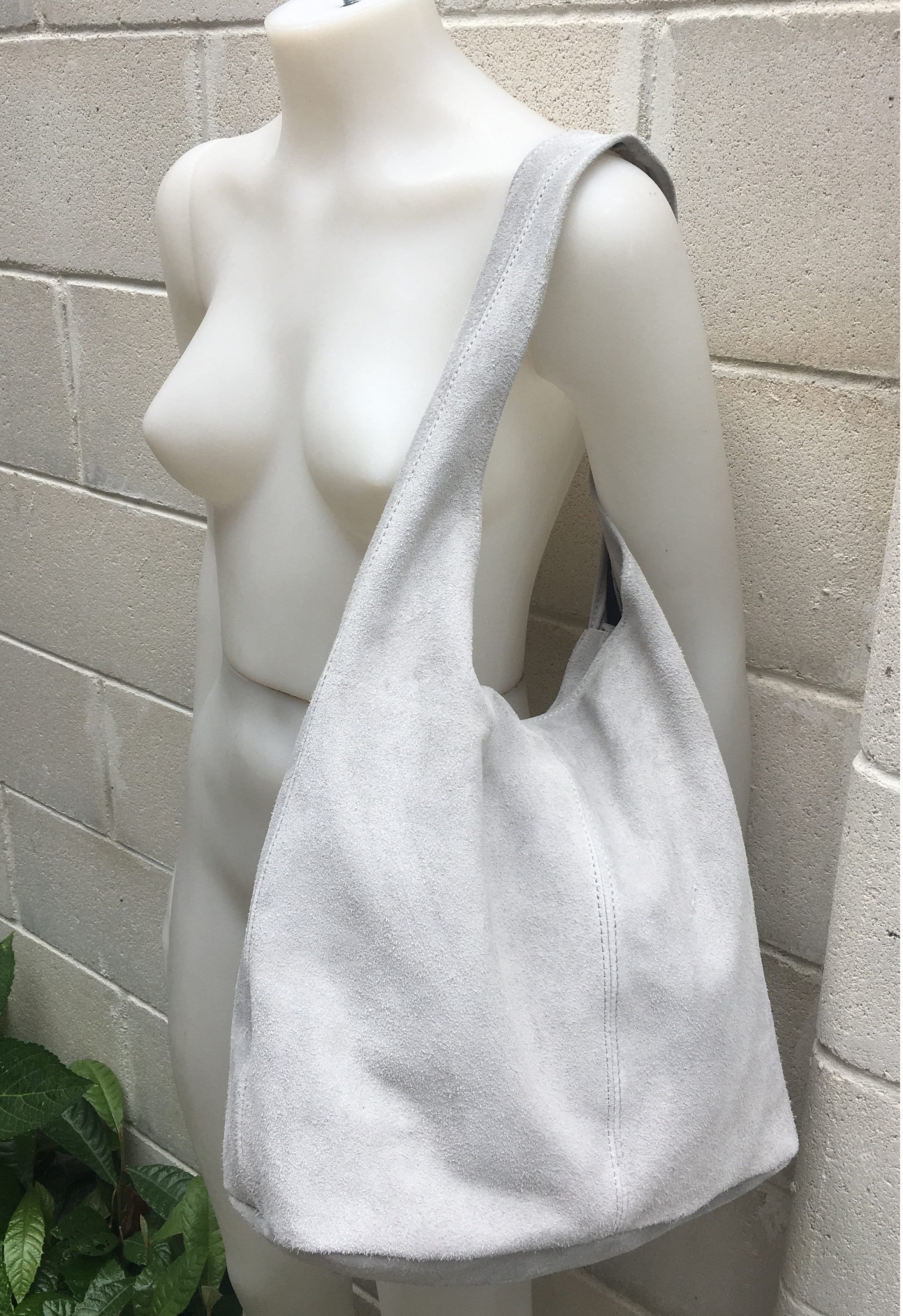 Large SLOUCH leather bag in light GRAY with ZIPPER. Suede tote bag. Soft natural suede bag. Boho bag. Grey suede bag. Laptop or book bag