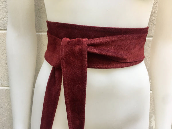 Burgundy obi belt. Suede wrap belt.Wraparound waistbelt. Wide belt.Boho dress belt in dark red suede. Wine red genuine leather soft belt