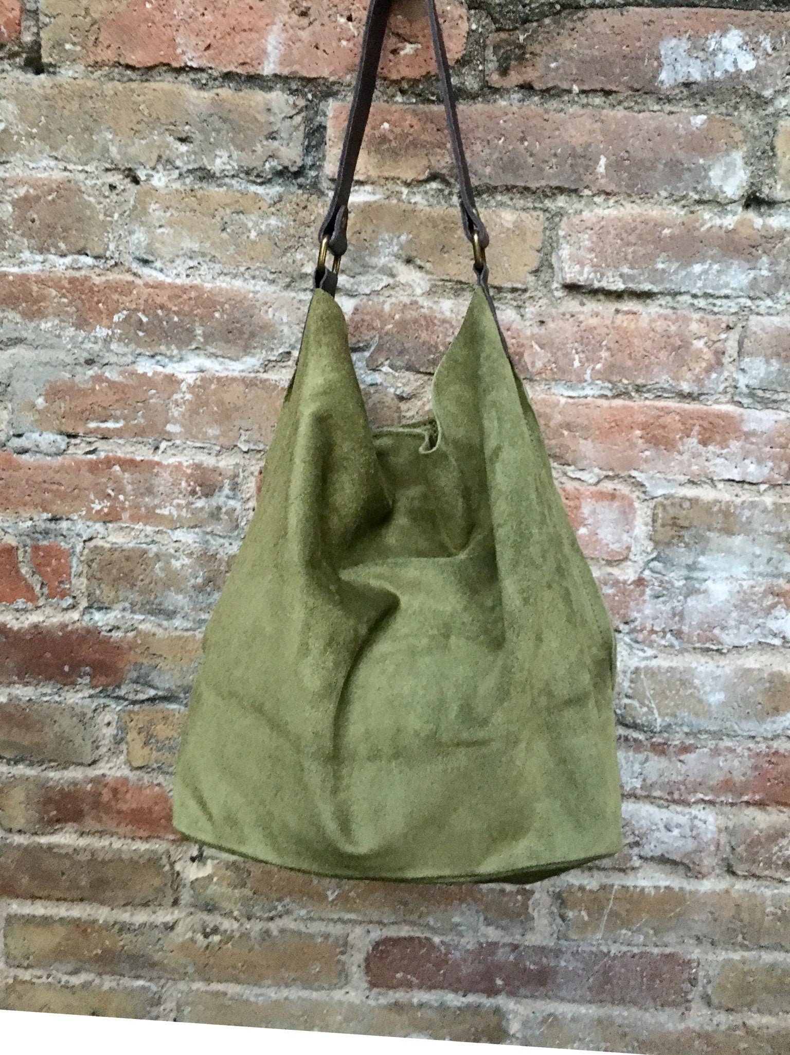Slouch leather bag in moss GREEN. Hobo shoulder suede bag. Boho shopper bag.Book or tablet bag. Brown leather strap, closed with a zipper