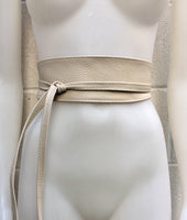 Cream obi belt in soft leather. Wrap belt in light beige. Wide waist belt in genuine leather. Genunine leather wraparound boho dress belt