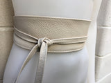 Cream obi belt in soft leather. Wrap belt in light beige. Wide waist belt in genuine leather. Genunine leather wraparound boho dress belt