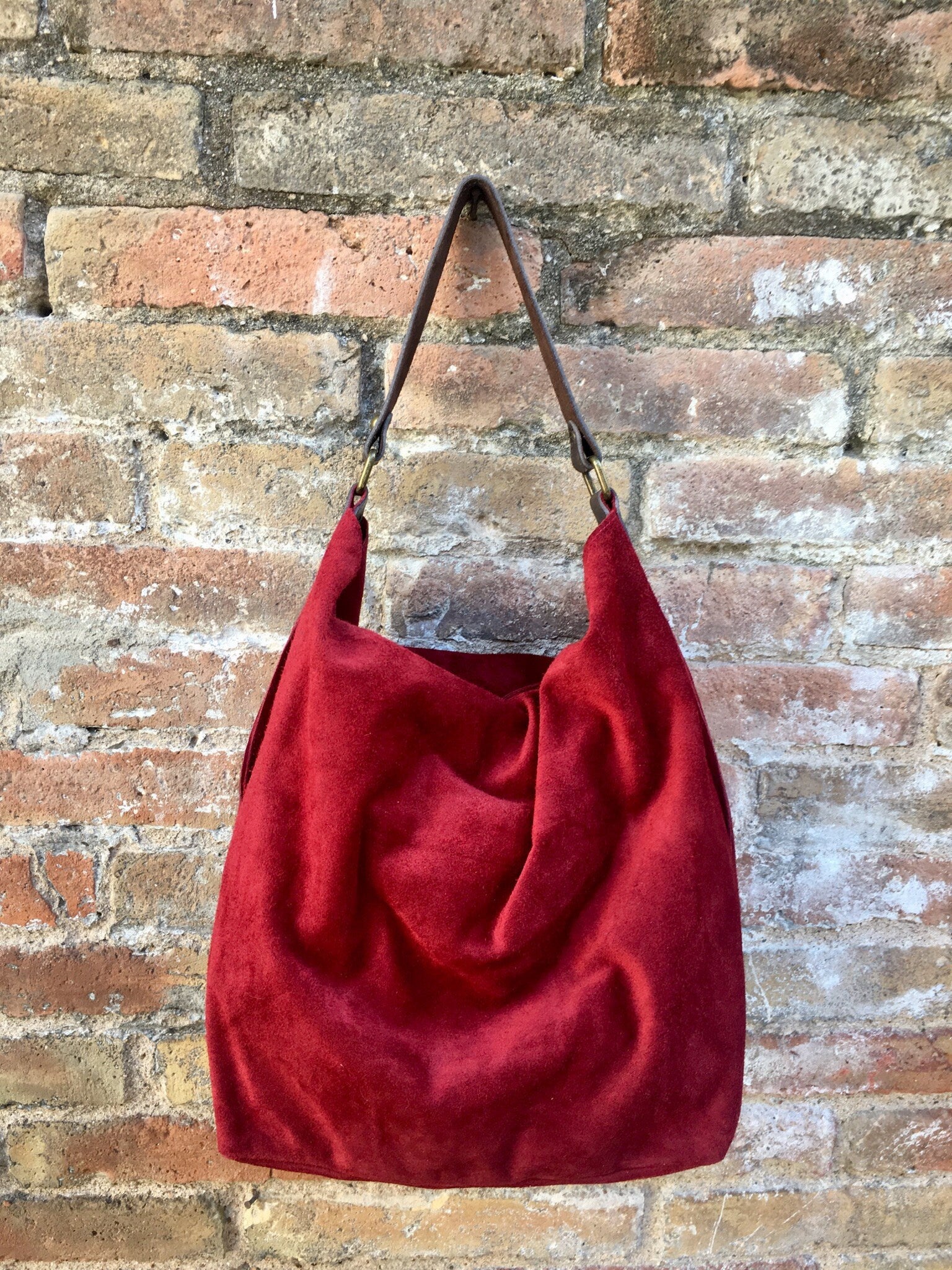 Slouch leather bag in light BURGUNDY. Dark RED hobo bag. Boho bag.Book or tablet bags in suede. Wine red soft leather shopper