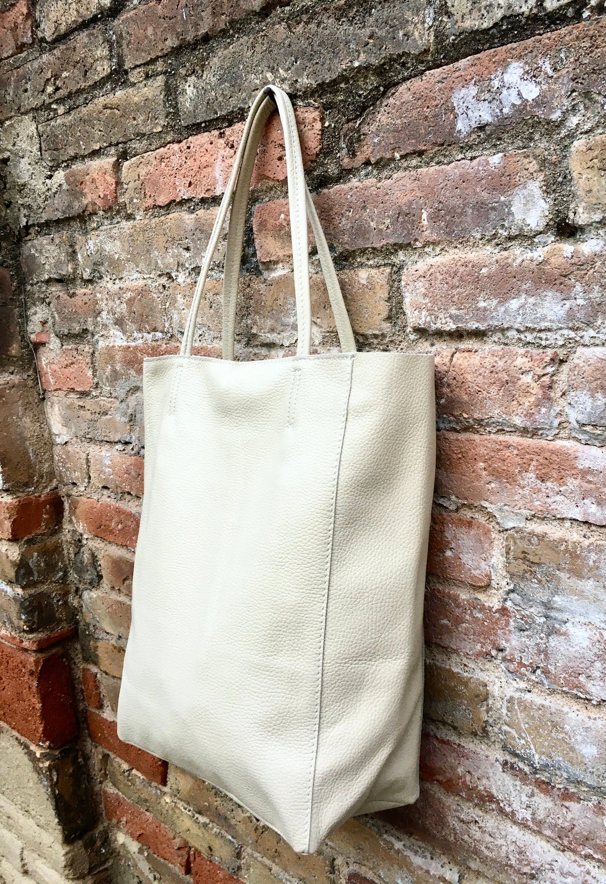 Tote leather bag in cream color with ZIPPER.Leather shopper in a very light beige. Soft GENUINE leather Large bag for your laptop,books