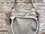 Tote leather bag in beige. Leather shopper in GENUINE leather. Large carry all bag for your laptop, books. Beige leather shopper.Beige purse