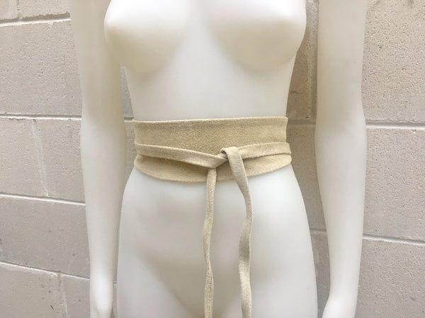 LIGHT beige suede OBI belt. Wrap belt in natural soft suede. Boho belt in cream beige. Wraparound boho wide belt. Dress belt, Waist belt.