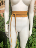 Mustard yellow obi belt in suede. Wrap belt in genuine leather.Wraparound belt in mustard color, yellow wide boho belt.Soft suede waistbelt