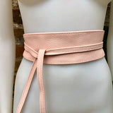 Pink obi belt in soft leather. Wrap belt in light pink. Wide waist belt in genuine leather. Wraparound belt. Boho sash in soft quartz pink