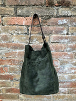 Slouch leather bag in dark GREEN. Soft hobo shoulder bagn with ZIPPER. Book or tablet bags in suede. Dark GREEN suede bag. Dark green purse