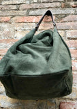 Slouch leather bag in dark GREEN. Soft hobo shoulder bagn with ZIPPER. Book or tablet bags in suede. Dark GREEN suede bag. Dark green purse