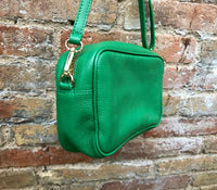 Small leather bag in bright green. Cross body bag, shoulder bag in GENUINE leather. Green leather bag with adjustable strap,zipper + tassel