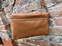 Small leather bag in camel brown. Tan crossbody bag, shoulder bag in GENUINE leather. Saddle brown bag with adjustable strap and zipper