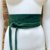 Dark GREEN suede OBI belt. Wrap belt in natural soft suede. Green waist belt, Wraparound green belt . Genuine leather boho belt.