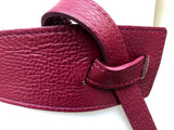 Obi belt in genuine leather. Burgundy wrap belt. Waist belt in PLUM. Wine red - purple wraparound belt. Genuine leather 80s style dress belt