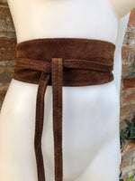 BROWN suede OBI belt. Wrap belt in genuine leather. Boho waist belt in dark brown. Wraparound suede belt. Chocolate brown leather sash