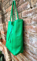 Shopper bag in GREEN. Genuine leather tote bag with ZIPPER. Laptop bag, office bag to carry your tablet or books. Large carry all hobo bag