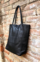 BLACK leather bag with zipper. Genuine leather shopper bag. Large BLACK shoulder bag for your laptop, books