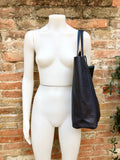 NAVY blue leather bag with zipper. Genuine leather shopper bag. Large DARK BLUE shoulder bag for your laptop, books. Soft leather shopper
