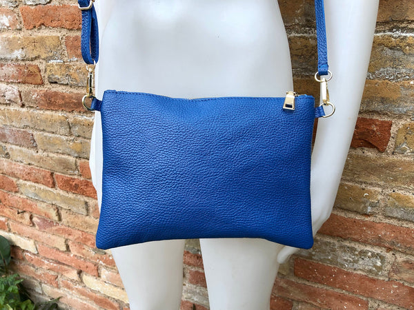 Small leather bag in dark cobalt BLUE. Crossbody / shoulder bag /wristlet in GENUINE leather. Royal blue purse with adjustable strap.