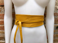 Obi belt in soft leather. Wrap belt in MUSTARD YELLOW. Waist belt in yellow. Mustard color wraparound belt. Yellow sash. Ibiza boho belts