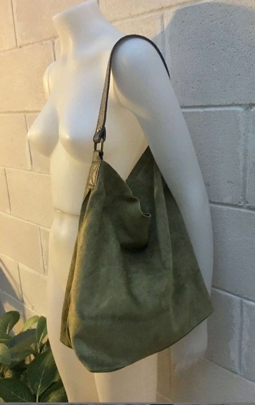 Slouch leather bag in moss GREEN. Hobo shoulder suede bag. Boho shopper bag.Book or tablet bag. Brown leather strap, closed with a zipper