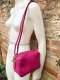 Small leather bag in fuchsia pink. Cross body bag, shoulder bag in GENUINE leather. Hot pink purse. Adjustable strap + zippers. Gold accents