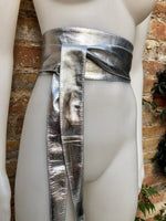 SILVER obi belt. Wrap belt in soft genuine leather. Wraparound waist belt.Wide style. Boho dress belt in metallic effect leather. Party belt