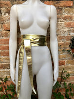 GOLD obi belt. Wrap belt in soft genuine leather. Wraparound waist belt.Wide style. Boho dress belt in metallic effect leather. Party belt