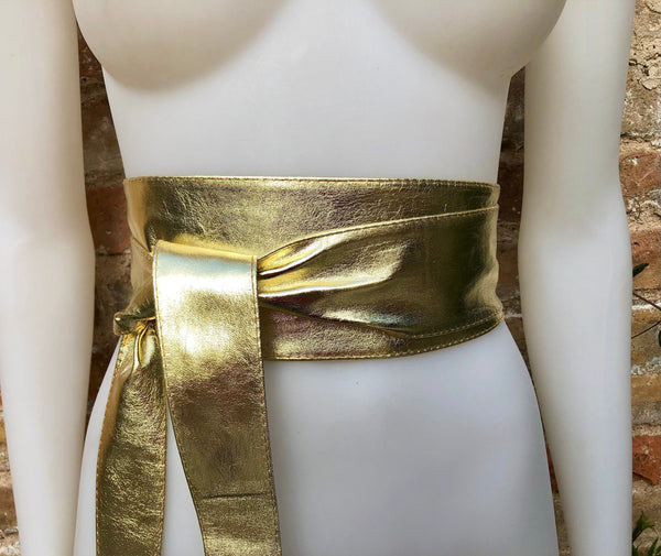GOLD obi belt. Wrap belt in soft genuine leather. Wraparound waist belt.Wide style. Boho dress belt in metallic effect leather. Party belt