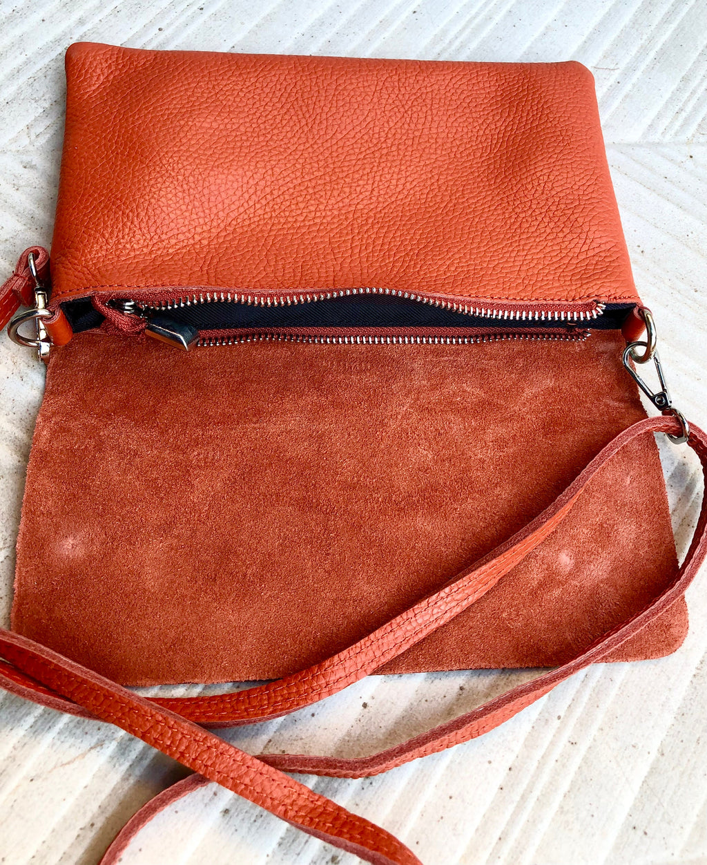 Small leather bag in orange. Crossbody bag, shoulder bag in GENUINE leather. Orange purse with adjustable strap and zipper