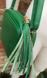 Small leather bag in GREEN. Cross body bag, shoulder bag in GENUINE leather. Green leatherpurse with adjustable strap and zipper