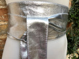 SILVER obi belt. Wrap belt in soft genuine leather. Wraparound waist belt.Wide style. Boho dress belt in metallic effect leather. Party belt