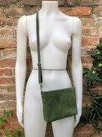 Suede leather bag in GREEN. 2 straps: suede + guitar strap. Cross body or shoulder bag in GENUINE leather. Small GREEN purse with zipper.